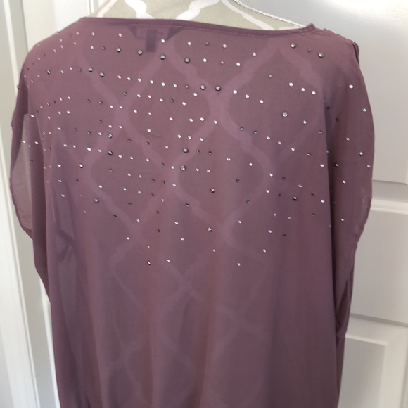RW & Co sheer top with rhinestone accents size lg - Picture 4 of 4